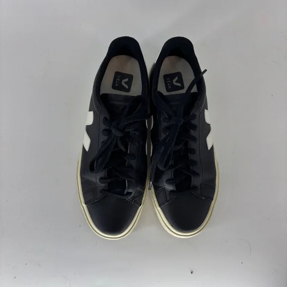 Veja Black and White Leather Campo Low profile Women's Sneakers - Picture 6 of 8